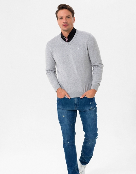 Alfio V-Neck Sweater